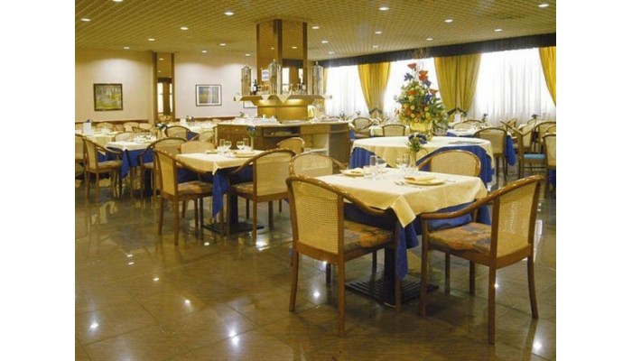 Hotel Maxim poza 2